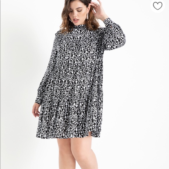 Eloquii Tiered Easy Dress Ruffle Yoke in size 24 - Picture 1 of 4